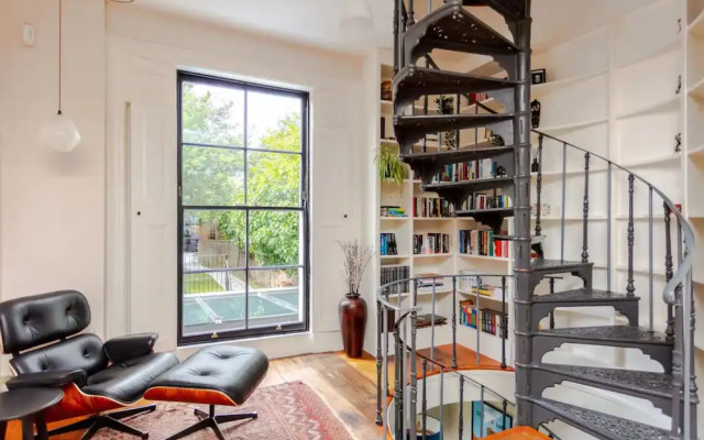 Stunning 2 Bedroom House in Peaceful London Fields