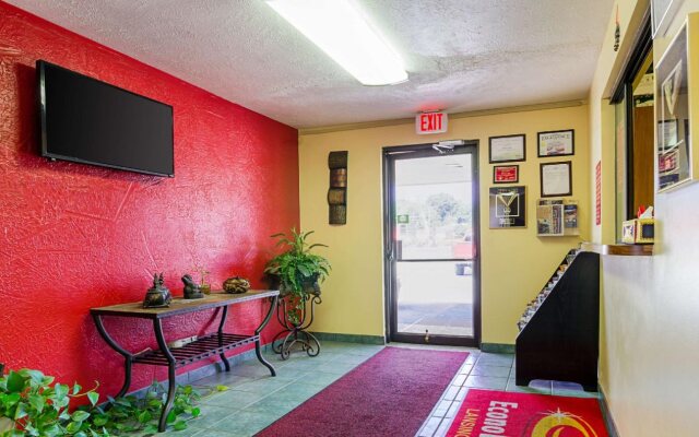 Econo Lodge Lansing - Leavenworth