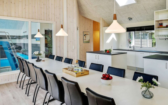 Chic Holiday Home in Hovedstaden near Sea