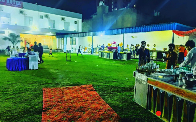 Hotel Ru And Banquet Hall By OYO Rooms