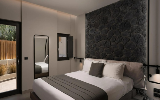 Apikia Santorini Suites - Adults Only