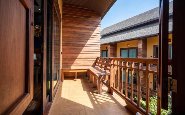 At Gate Thaphae Hotel