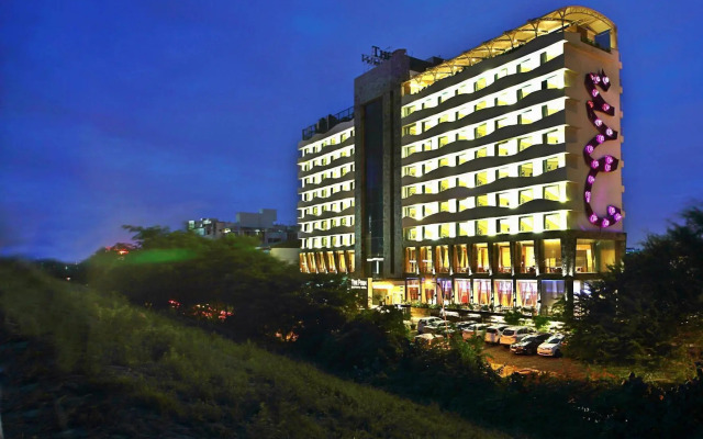Fortune Select SG Highway Ahmedabad