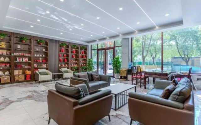 Qingyue Hotel (Yan'an Railway Station)