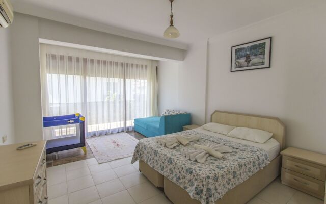 Villa Serra by Villamnet