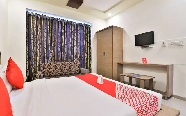 OYO 2389 Hotel The Grand Pritam
