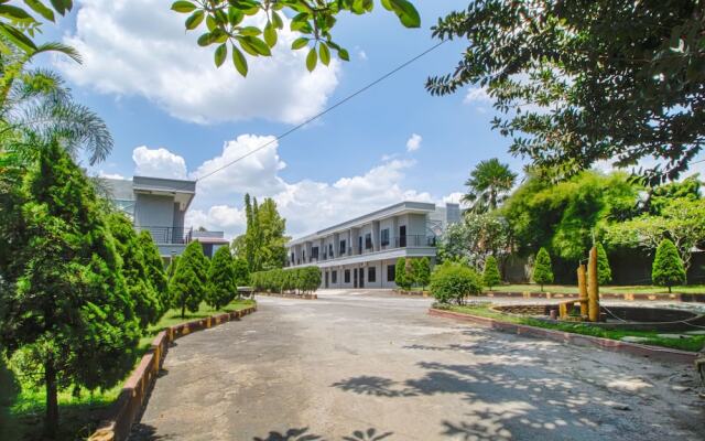 Halay Inn Tanjung Marowa