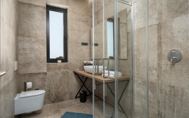 Piera in Brzac with 4 bedrooms and 4 bathrooms