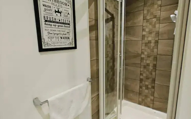 4BR Modern Ormeau House