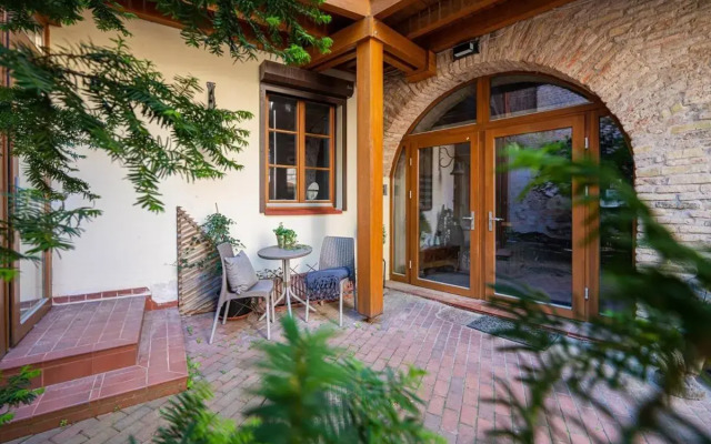 Old Town Gate Residence