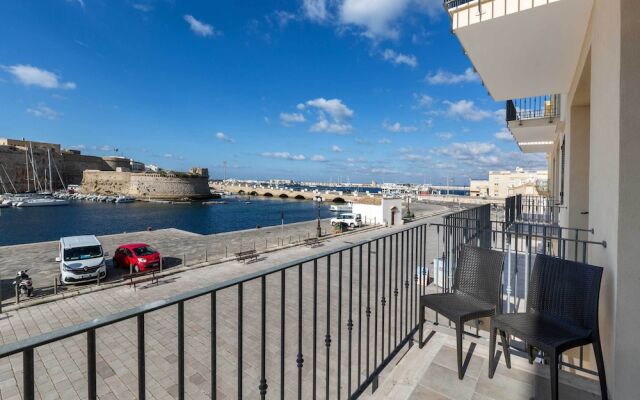 3709 Balconcino sul Rivellino by Barbarhouse