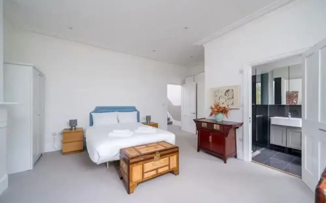 Stunning house near Notting Hill