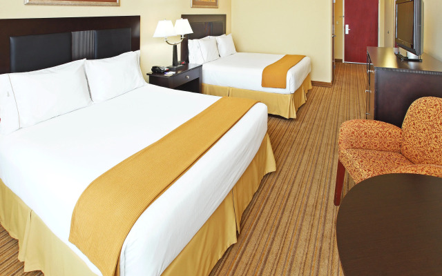 Holiday Inn Express & Suites West by IHG