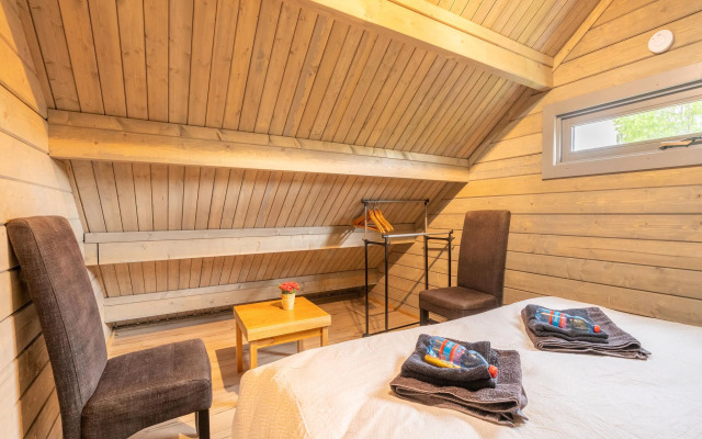 Modern chalet in Wilhelminadorp with private terrace