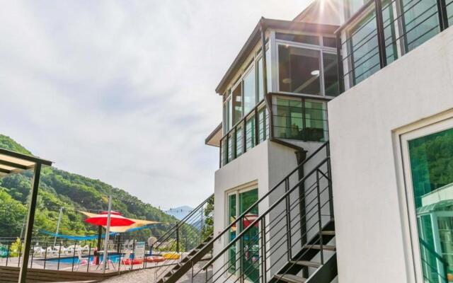Gapyeong Kona Pension