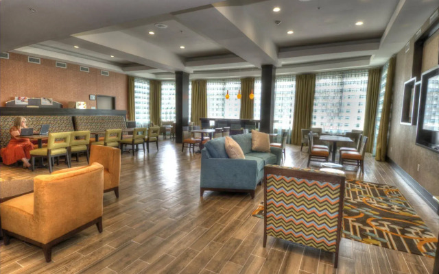 Holiday Inn Express & Suites Austin South by IHG