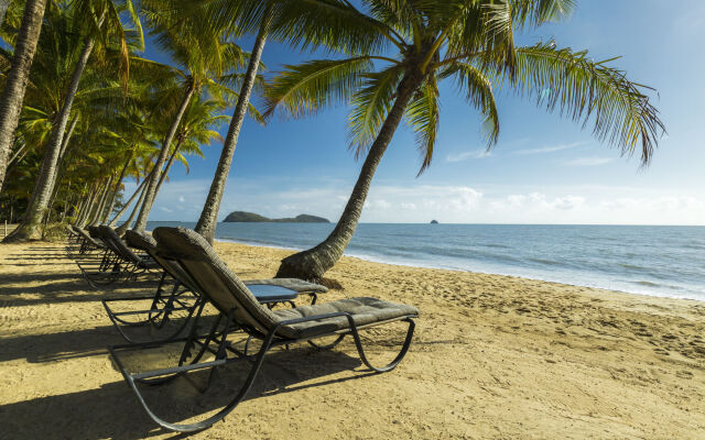 Alamanda Palm Cove by Lancemore