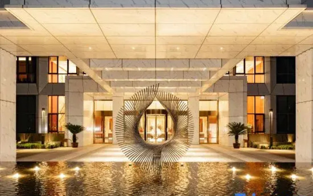 Phoenix  Jianguo  Hotel