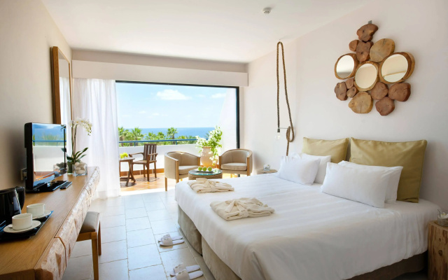 Azia Resort and Spa