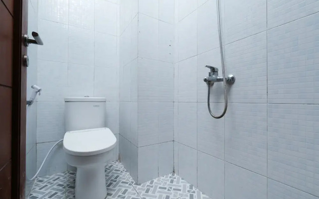 Bee M Guesthouse by OYO Rooms