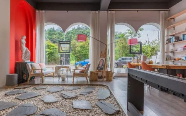 Know Me B&B (Fanjing Mountain Scenic Area)