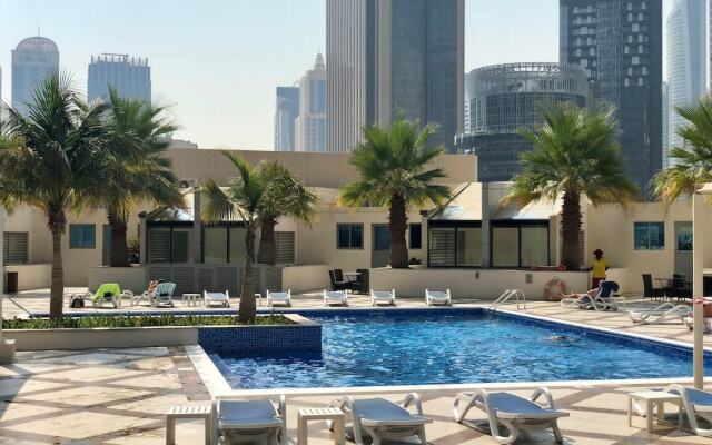 Cosy Little Studio With Marina &partial Beach View