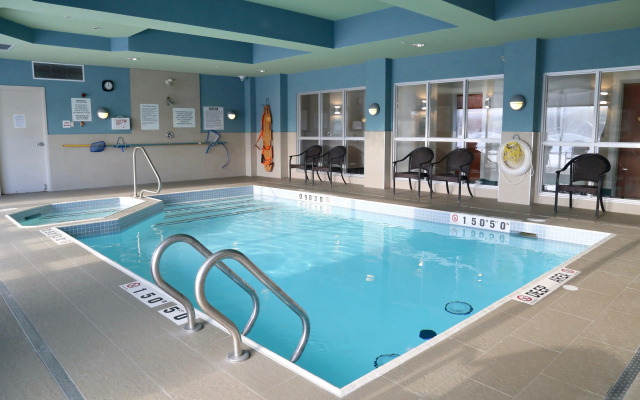 Holiday Inn Express & Suites Brampton by IHG