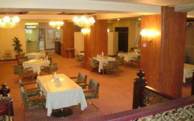 Hotel Pine Hill Ayase