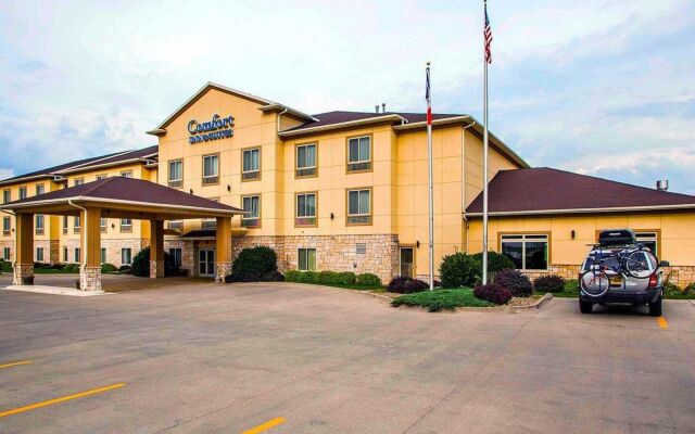 Comfort Inn & Suites Grinnell near I-80
