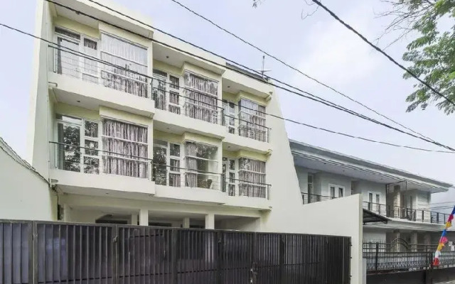 Niswantari Residence By RedDoorz