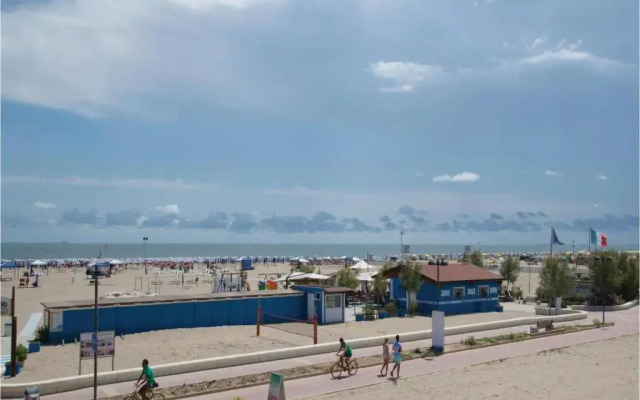 Acquamarina 8