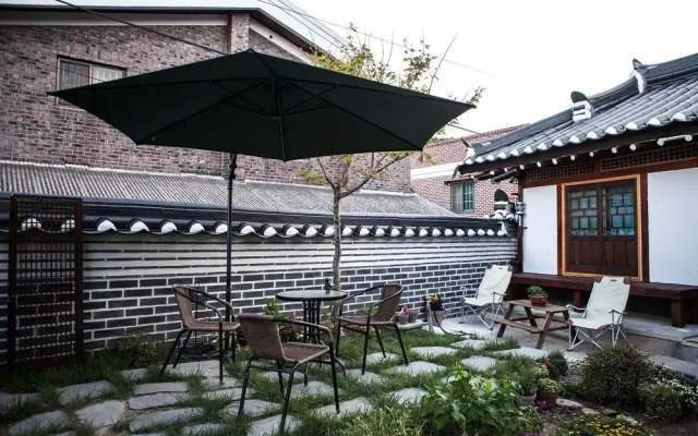 BongHwangJae Hanok