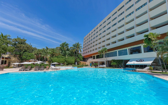 Dominican Fiesta Hotel