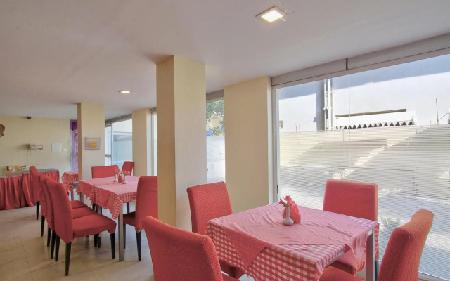 OYO 10950 Hotel Hills Palace