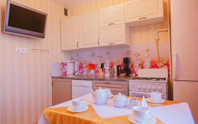 Пять Звёзд в Советском 9/1