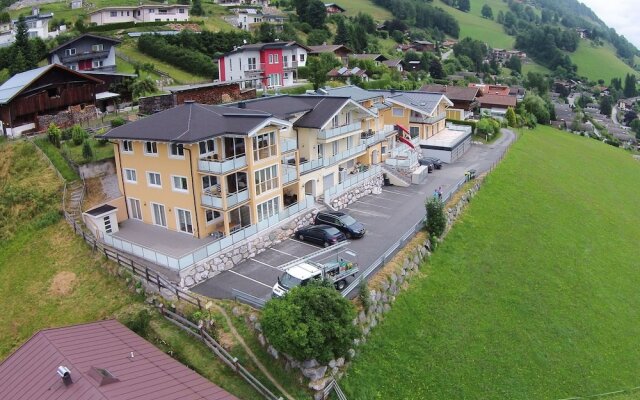 Boutique Penthouse in Piesendorf Near Ski Area