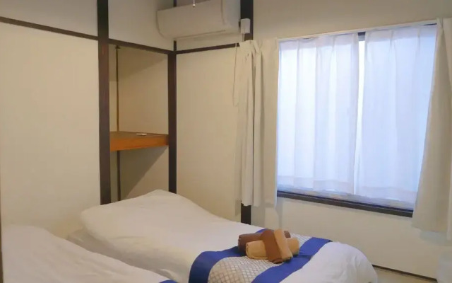 Within walking distance to Shinjuku | 4 min walk to nearest station | Entire 3BR house 75㎡ | Sleeps up to 10 | Family-friendly | High-speed Wi-Fi | Shibuya, Tokyo