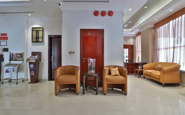 OYO 101 Click Hotel