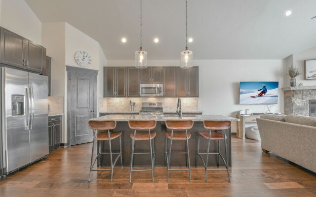 Alders 46 Outpost Dr