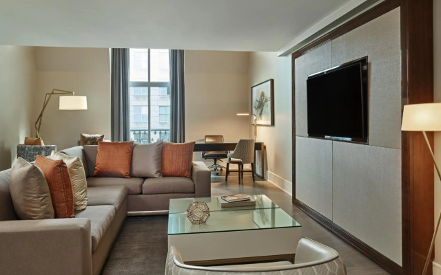 Hotel Crescent Court