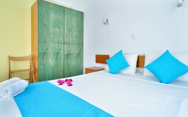 Studio Nikiti Beach