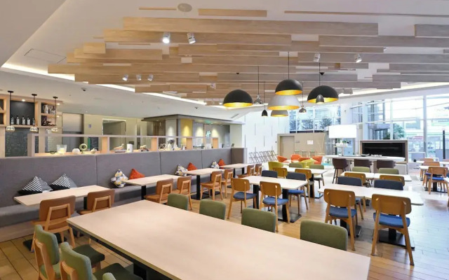 Holiday Inn & Suites Shin Osaka by IHG