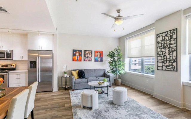New Renovated Condo in the Heart of NOLA