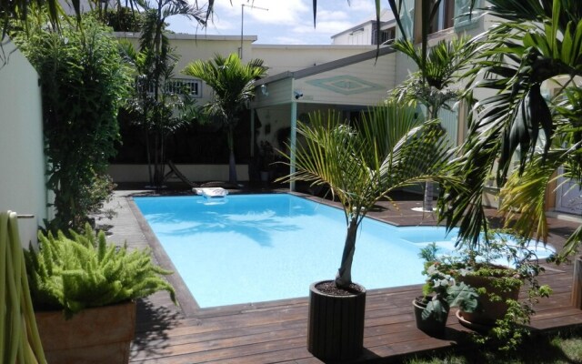 Studio In Saint Pierre With Private Pool Furnished Terrace And Wifi 200 M From The Beach