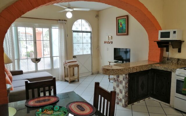 Cozy Obelisk Apartment