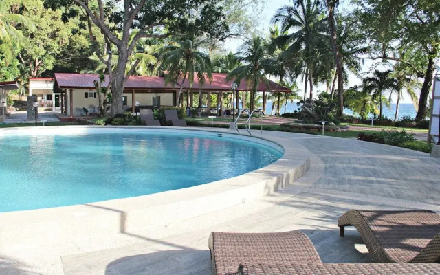Submarine Garden Beach Resort