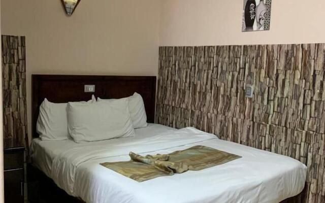 Grand Cairo Hotel
