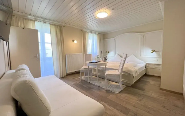 Hotel Schlossblick Chiemsee