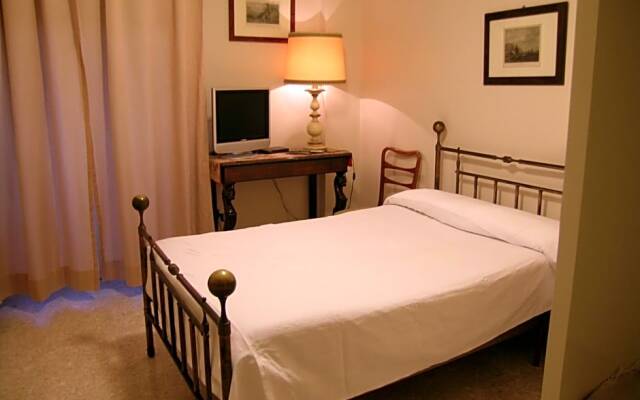 B.&B Margaret's House