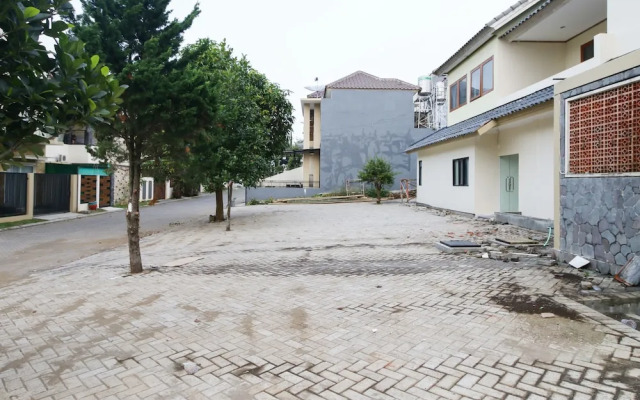 Panorama Villas Batu F-16 by RedDoorz